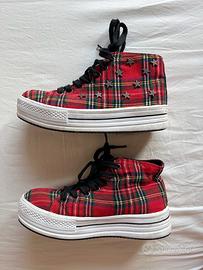 Scarpe scozzesi quadri tosso nero con stelline bor