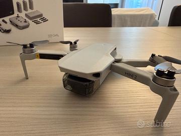 Drone DJI Mini 2 Fly More Combo