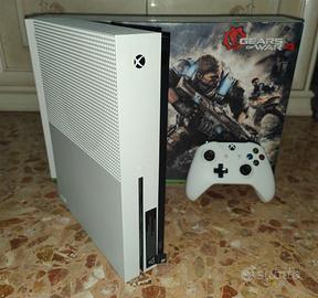 XBOX ONE S  1TB