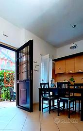 Pasqua al mare Ostia centro giardino posto auto