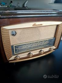 Radio  giradischi d'epoca 
