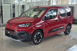 Fiat Qubo l 5 Seats Qubo L 1.5 Diesel 130 Cv At8 L
