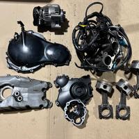 RICAMBI MOTORE TRIUMPH DAYTONA 955 - SPEED 955