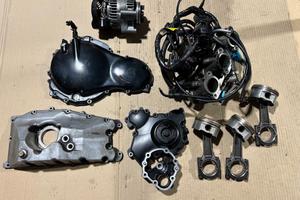 RICAMBI MOTORE TRIUMPH DAYTONA 955 - SPEED 955