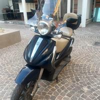 Piaggio Beverly Tourer 300