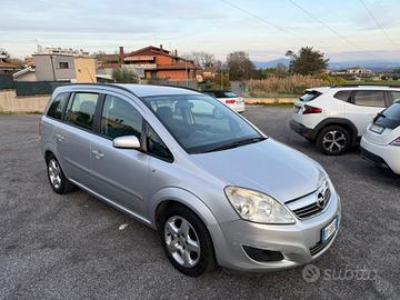 Opel Zafira 1.6 16V VVT Club