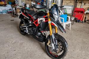 Aprilia Dorsoduro 900 