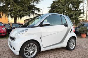 Smart ForTwo 800 40 kW coupé pure cdi OK NEOPATENT