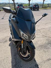 Yamaha T Max 530