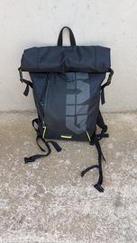 zaino impermeabile multitasca