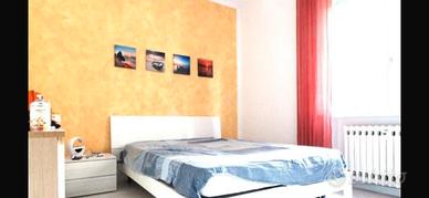 Camera matrimoniale a Torre Pedrera con posto auto