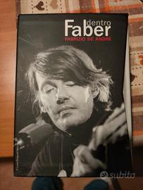 Dentro Fabrizio de Andrè cofanetto 8 DVD e librett