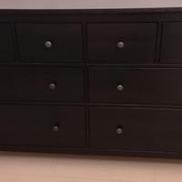 Caseettiera e comodini Ikea hemnes