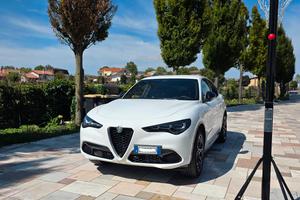 alfa romeo stelvio veloce q4