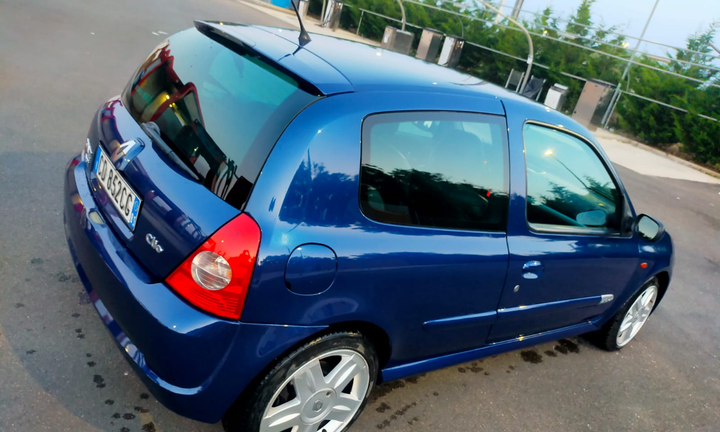 Renault Clio 2 Rs Sport 2.0 16V