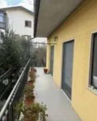 Immobile in asta di 196 m² con più di 5 locali a R
