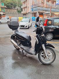 Scarabeo 200