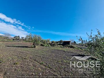 Belpasso-terreno con prospetto su strada id:be040t
