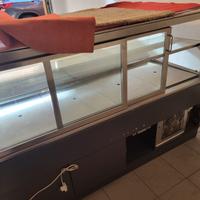 Vetrina refrigerata per pasticceria