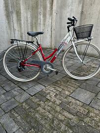 Bicicletta donna 28 in alluminio 21 rapporti