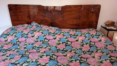 Letto matrimoniale + Comò