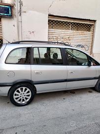 Opel Zafira 7 posti diesel 2200 