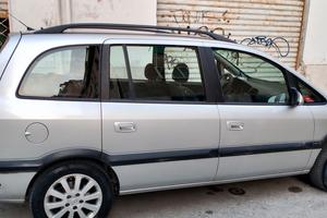 Opel Zafira 7 posti diesel 2200 