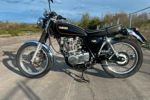 Yamaha sr400 2016