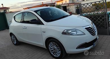 Lancia Ypsilon 1.2 Gold