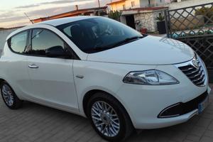 Lancia Ypsilon 1.2 Gold