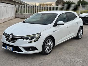 Renault Megane 2019 1.5 dCi 115 CV AUTOM. INTENS