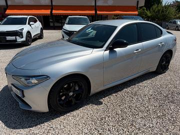 Alfa Romeo Giulia 2.2 Turbodiesel 150 CV AT8