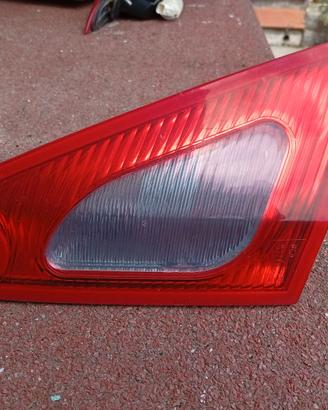 Mitsubishi Colt fanali posteriori interni dx sx
