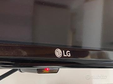 Televisore LG 49” 4K Smart + Supporto Meliconi
