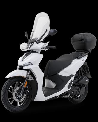 Voge Sfida SR16 125cc con bauletto e parabrezza