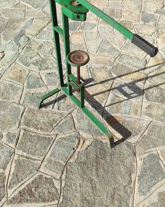 Tappatrice a Colonna per Tappi in Sughero