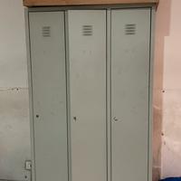 Armadio portascope in ferro