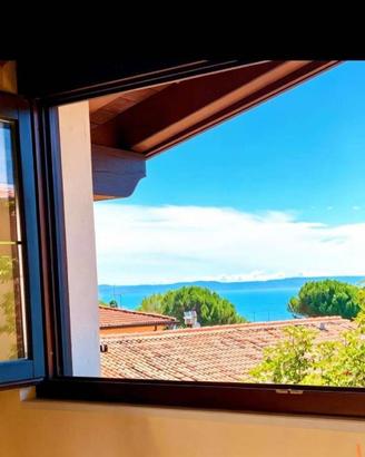 Casa indipendente di 317 m² con più di 5 locali a 