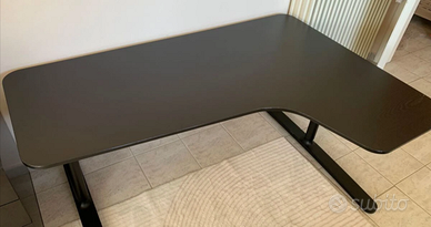 Scrivania IKEA BEKANT 160x100 Smontata