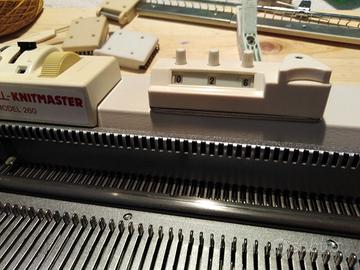 Macchina maglieria Empisal Knitmaster 260 + SRP 50
