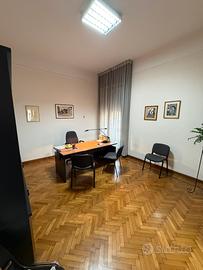 Stanza in studio legale viale Michelangelo
