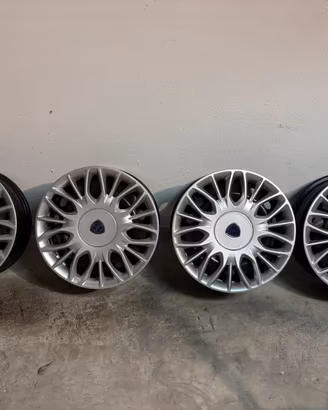 Cerchi in ferro 15” lancia Ypsilon originali
