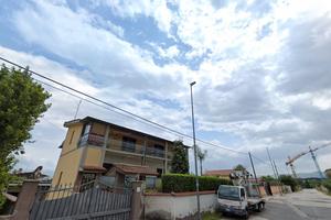 CASTELVERDE TRILOCALE ARREDATo CON CORTE ESTERNA