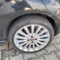 Cerchi in lega Fiat raggio 17