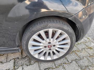 Cerchi in lega Fiat raggio 17