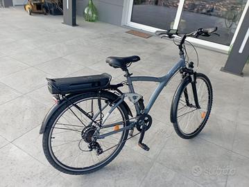 Bici elettrica btwin  con ammortizzatore centrale