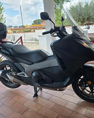 Honda Integra 750 IN PROMO A 4.290 € TUTTO INCLUSO