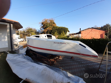 Vela con deriva mobile