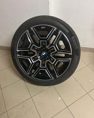 Set completa originale BMW Styling 1023 M da 22”