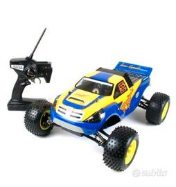 Modello Kyosho 1/10 4 WD 2,5cc  
